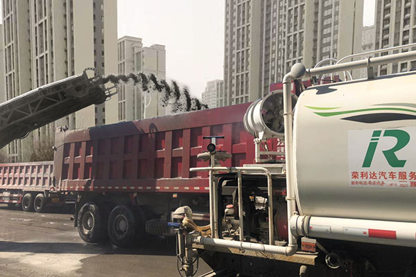 濟(jì)南挖掘機(jī)進(jìn)行租賃要知道哪些事項(xiàng)？